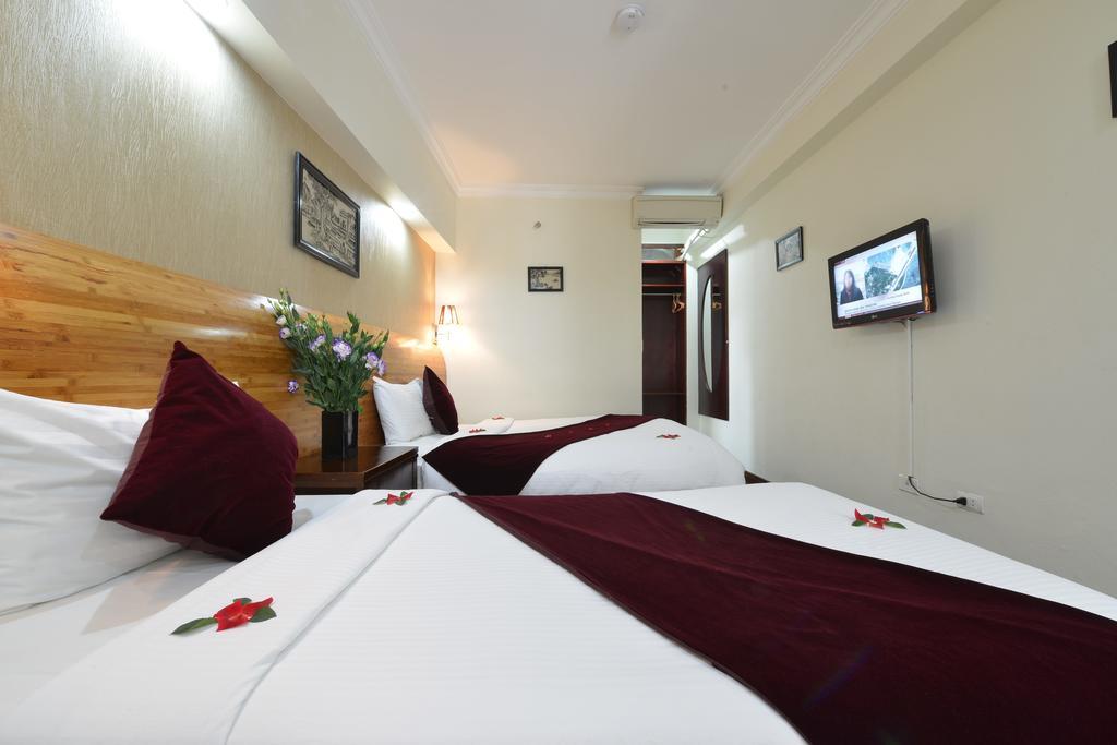 B&B Hanoi Hotel Room photo